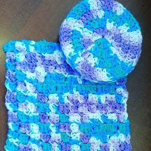 Set of 4 coasters with hot pad.  Made with 100% cotton.